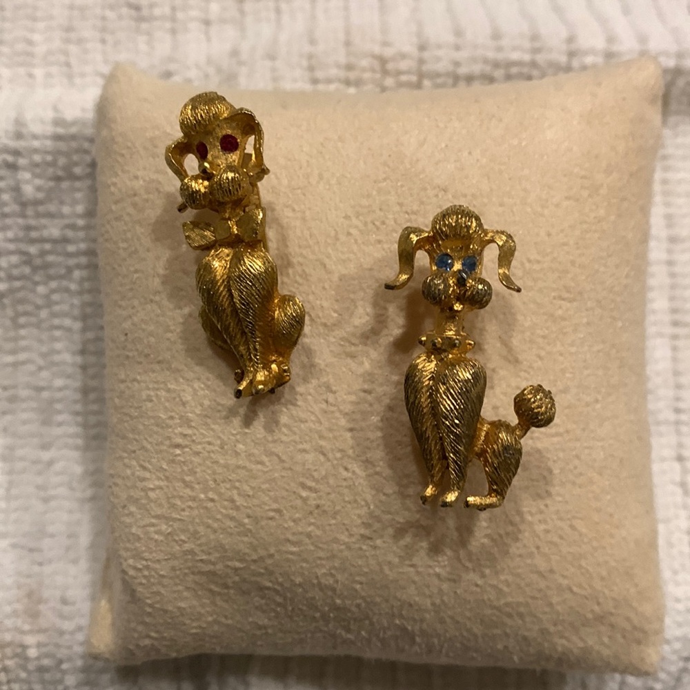 Poodle pins
